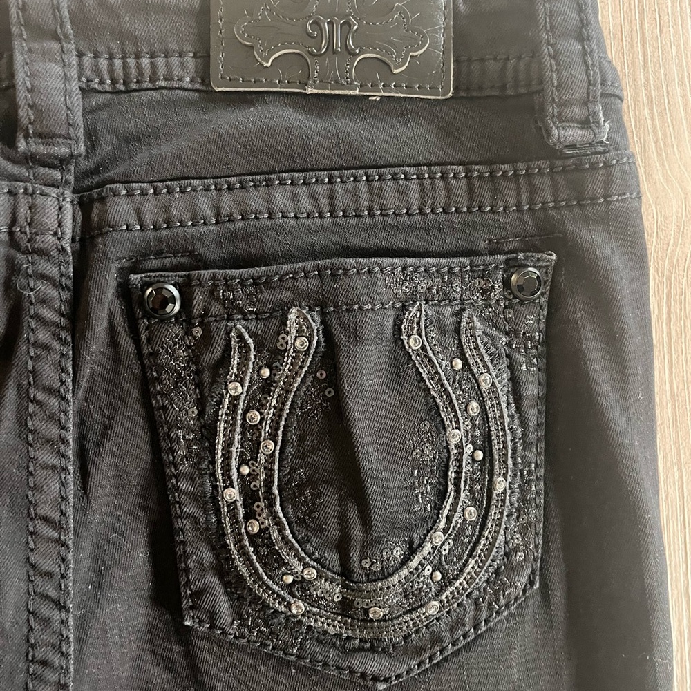 Miss Me mid rise flare black jeans with embellished horseshoe pocket size 29 - Picture 5 of 13